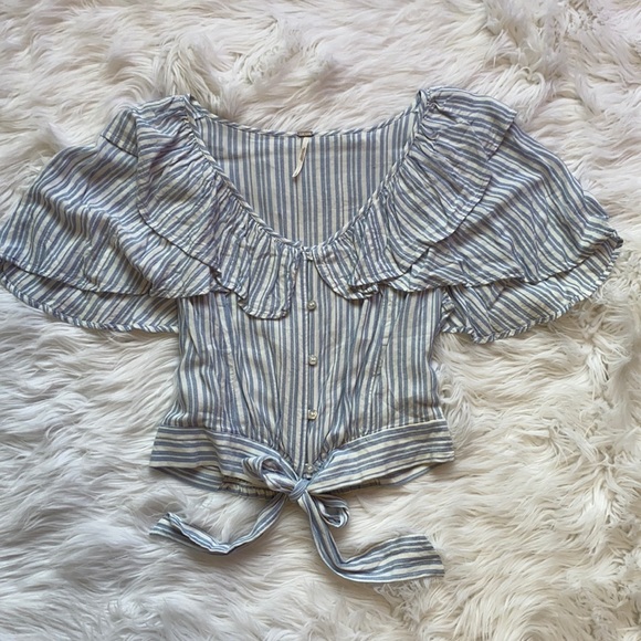 🤍HP🎀[ FP ] The Rosemary Ruffle Top - Picture 6 of 11